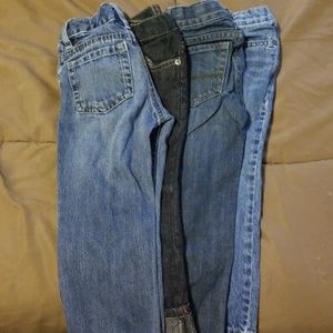 Lot of 4 pairs of jeans